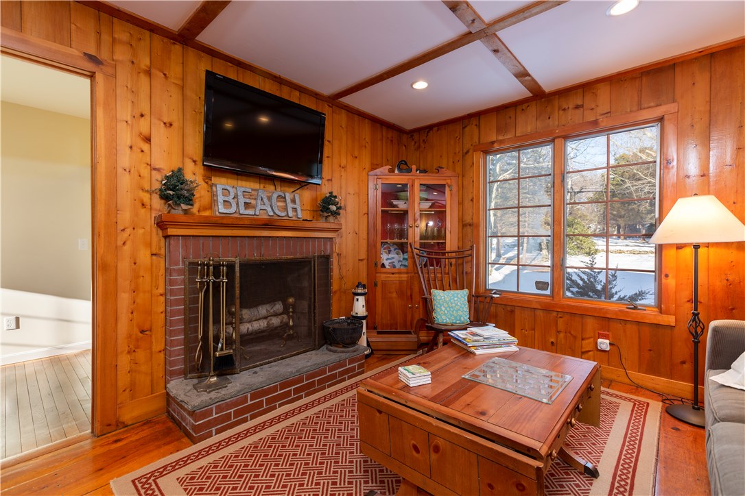 7 Grieg Road Westerly, RI 02891 - Photo 12 of 25