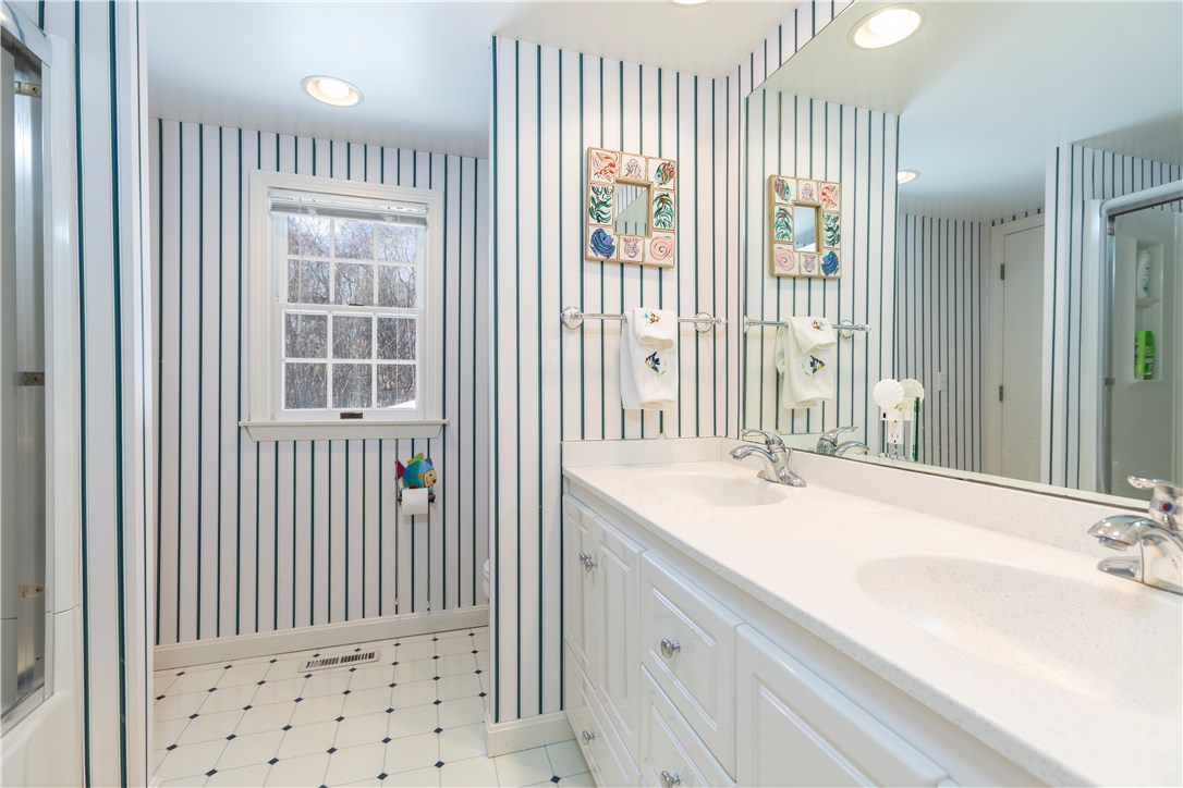 7 Grieg Road Westerly, RI 02891 - Photo 20 of 25