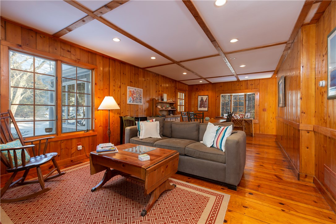 7 Grieg Road Westerly, RI 02891 - Photo 5 of 25