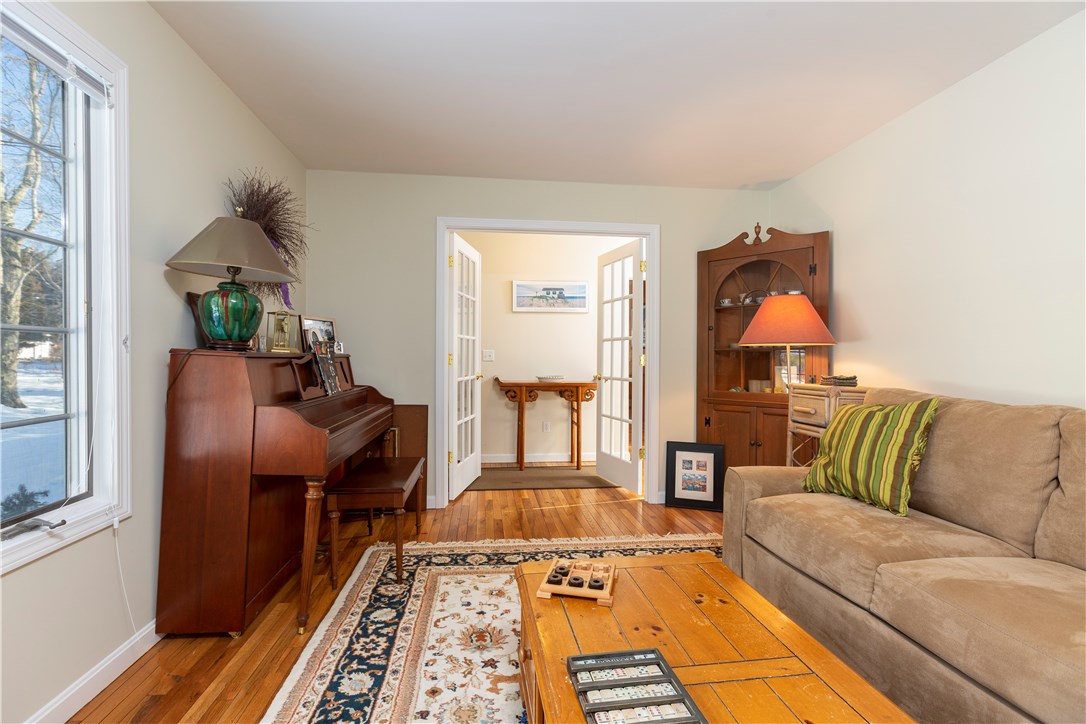 7 Grieg Road Westerly, RI 02891 - Photo 6 of 25