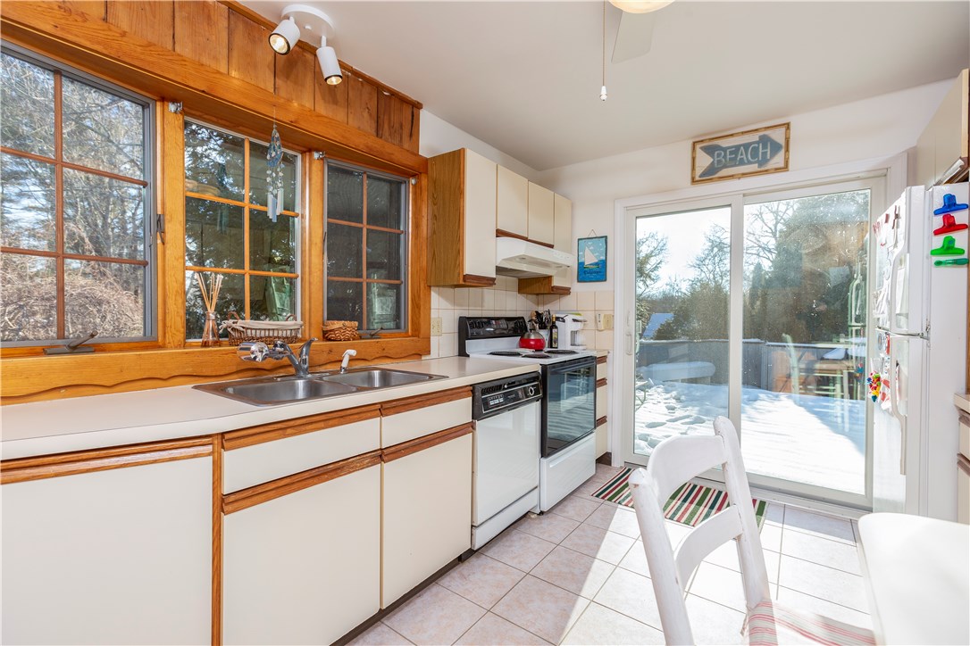 7 Grieg Road Westerly, RI 02891 - Photo 10 of 25