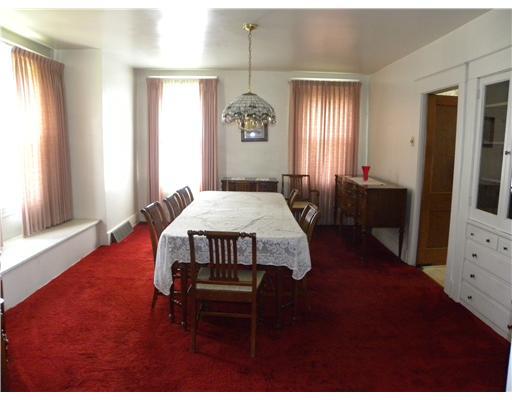 262 Forest Grove Road Coraopolis, PA 15108 - Photo 3 of 18 Dining Room.