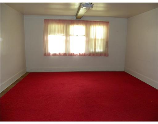 262 Forest Grove Road Coraopolis, PA 15108 - Photo 7 of 18 Master Bedroom.