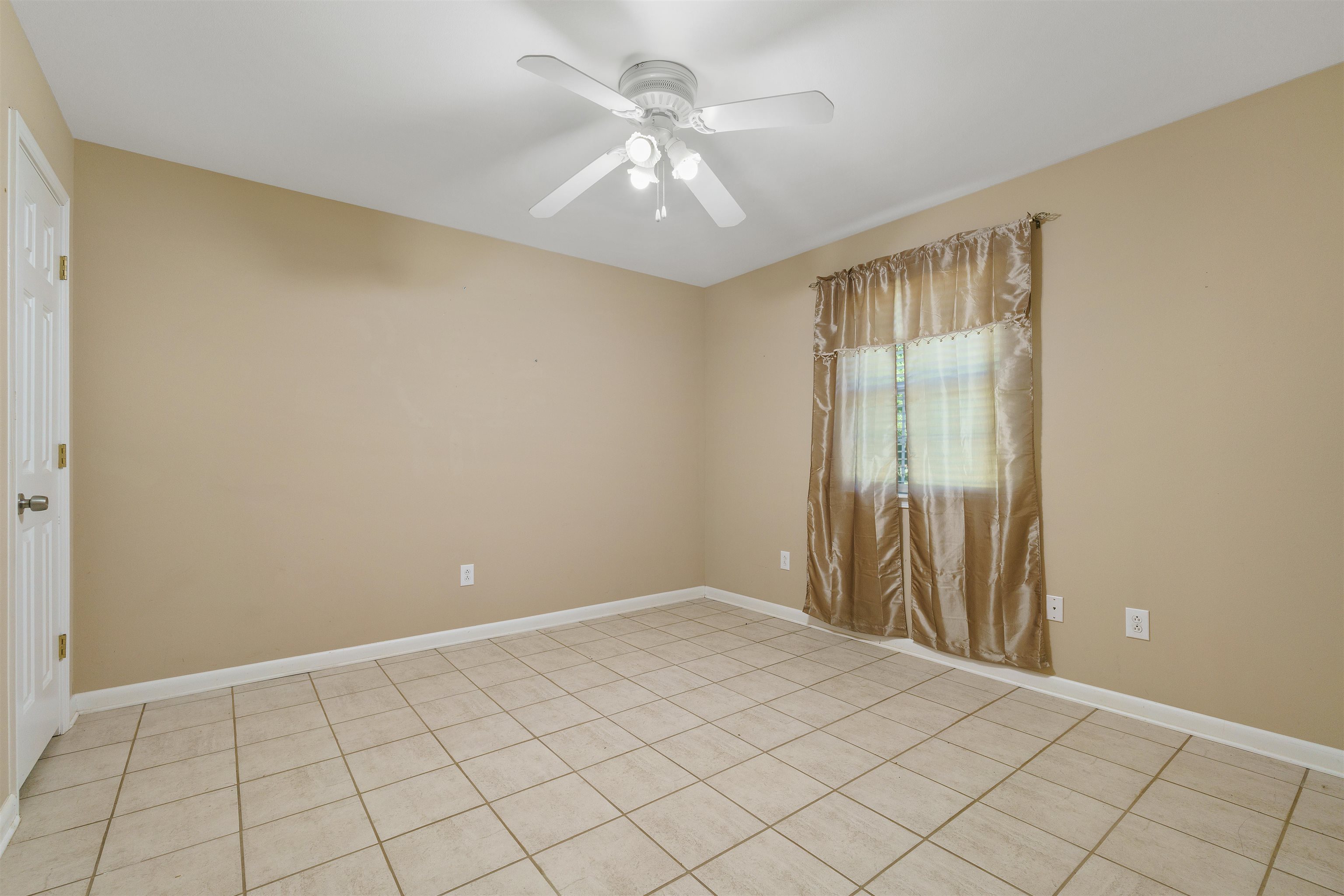 62537 Presley Road Atmore, AL 36502 - Photo 14 of 31