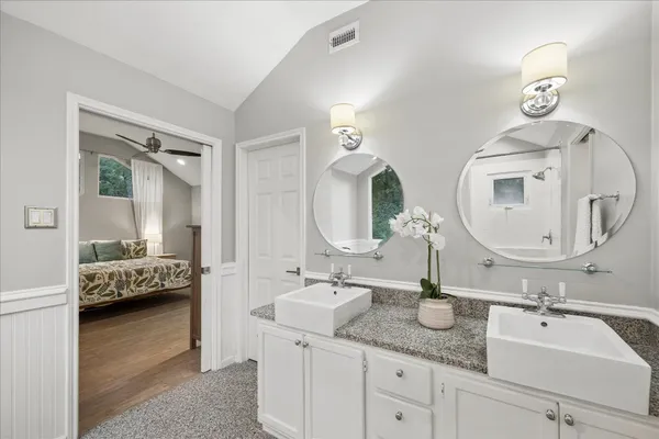 $629,000 | 11 Twisted Birch Pl Court, The Woodlands, TX 77381