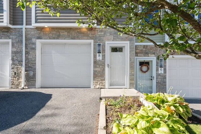 $497,000 | 8 St Mary's Way, Unit 8, Marlborough, MA 01752