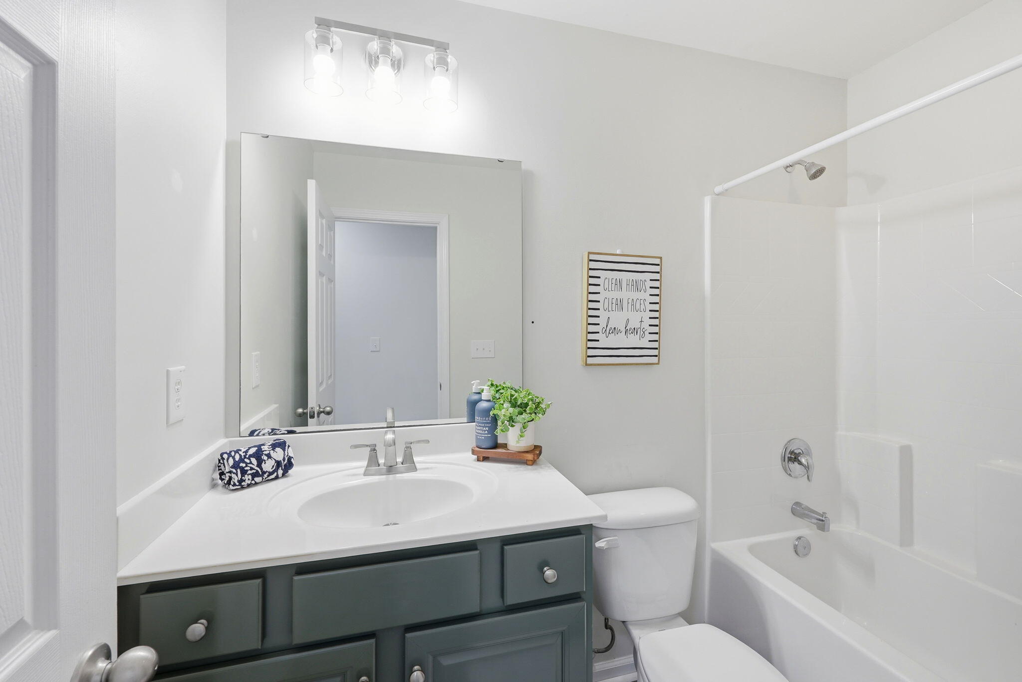193 Meadow Wood Road Summerville, SC 29486 - Photo 23 of 31 34-web-or-mls-470A2550