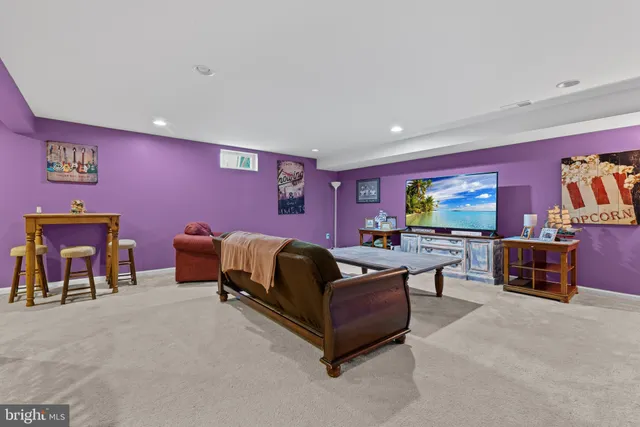 $385,000 | 44 Tollerton Trail, Falling Waters, WV 25419