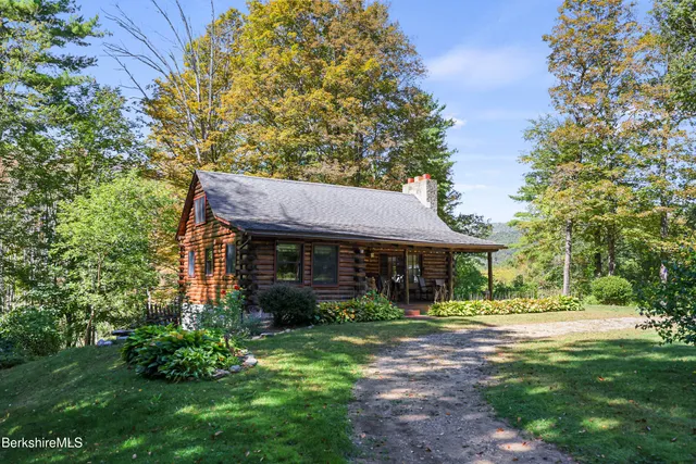 $499,000 | 18 Hill Road, Stockbridge, MA 01266