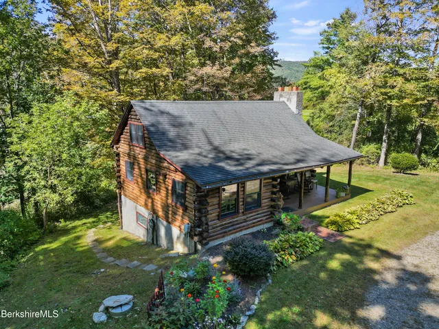 $499,000 | 18 Hill Road, Stockbridge, MA 01266