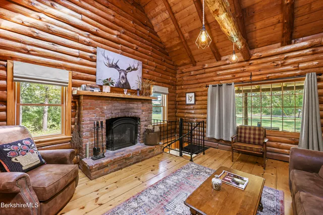 $499,000 | 18 Hill Road, Stockbridge, MA 01266