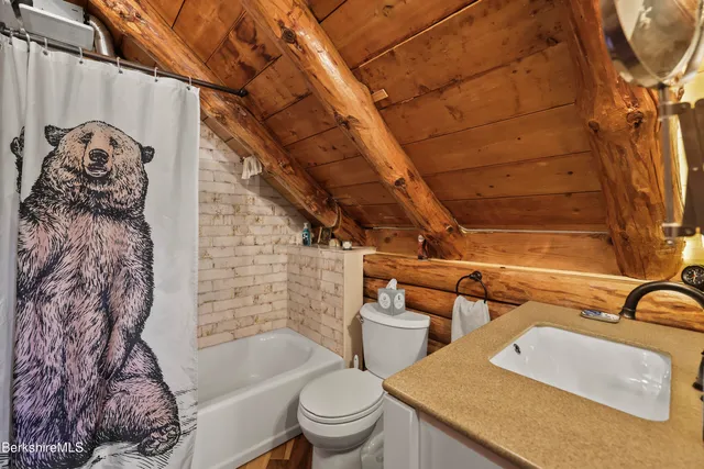 $499,000 | 18 Hill Road, Stockbridge, MA 01266