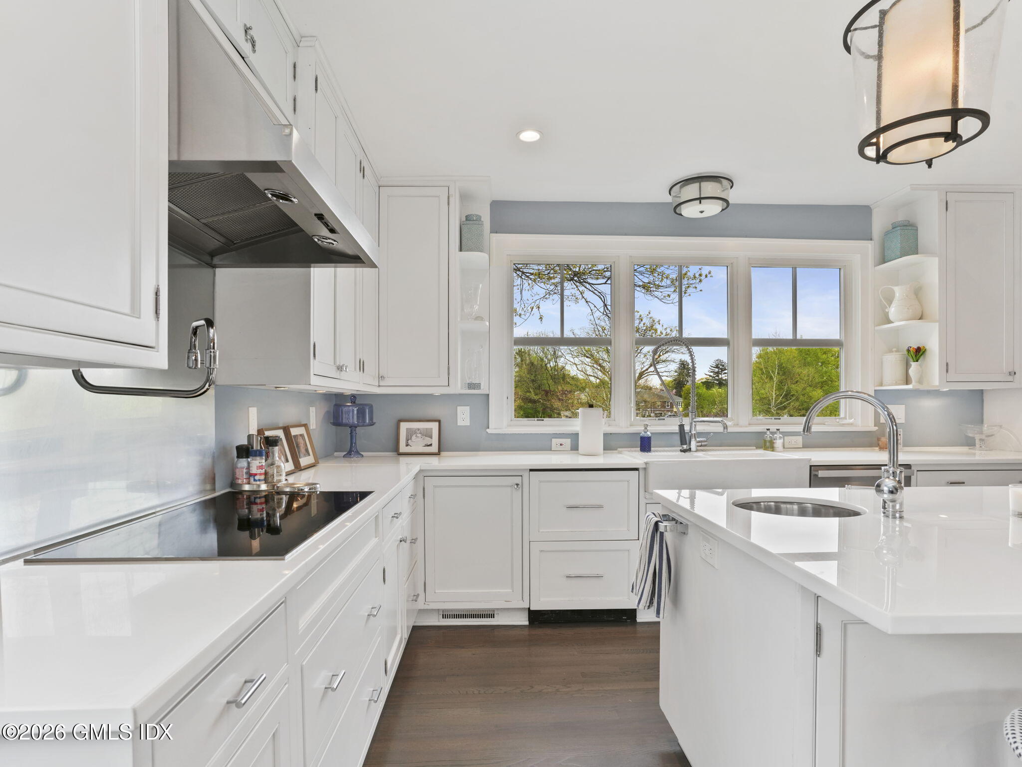 41 Grove Street Cos Cob, CT 06807 - Photo 4 of 35 9-web-or-mls-41-grove-st