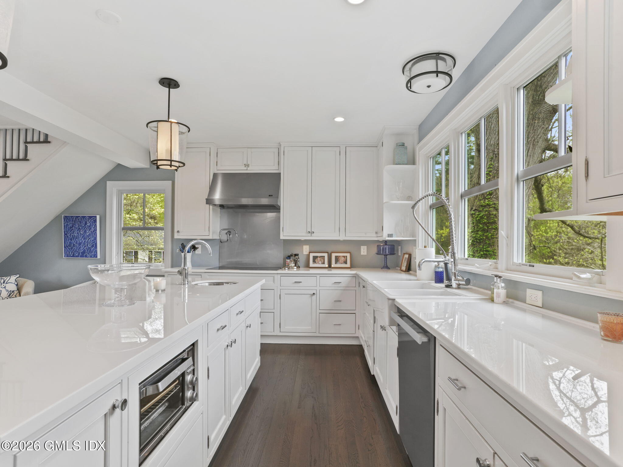 41 Grove Street Cos Cob, CT 06807 - Photo 5 of 35 10-web-or-mls-41-grove-st