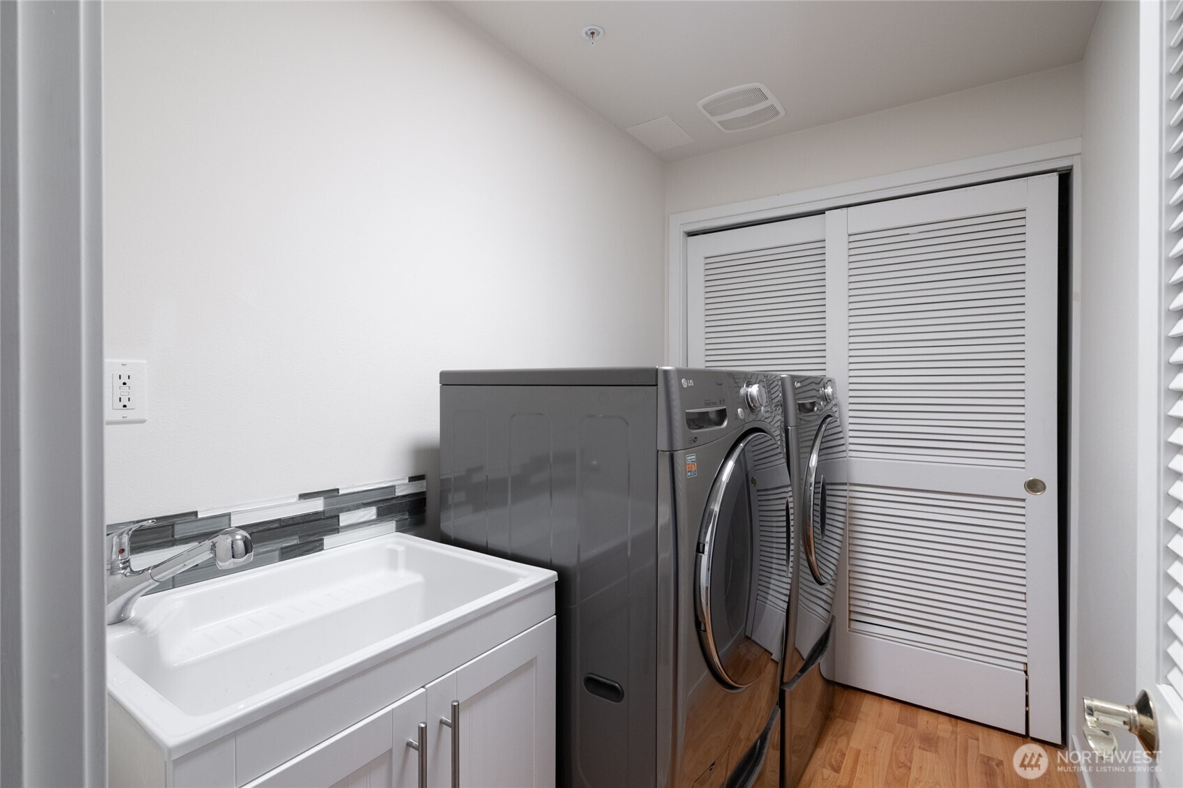 4501 Fidalgo Bay Road, Unit 1002 Anacortes, WA 98221 - Photo 21 of 32