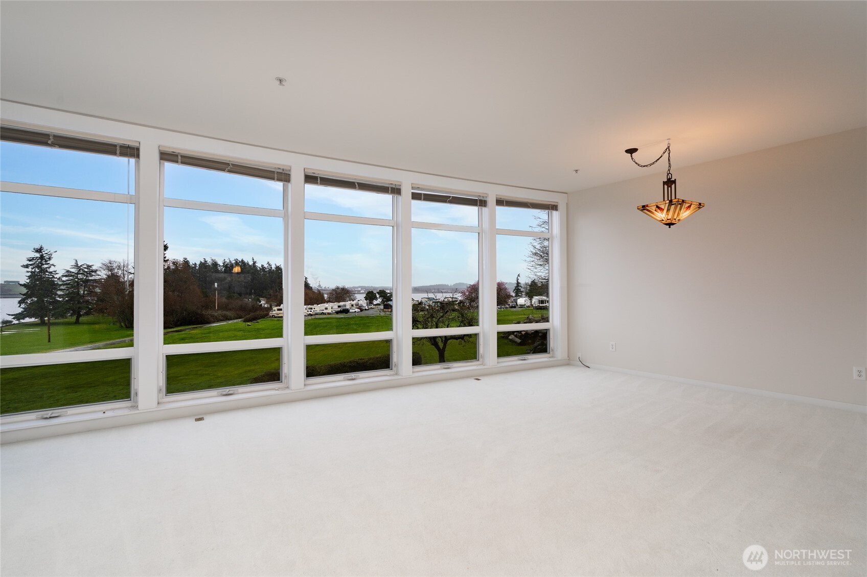 4501 Fidalgo Bay Road, Unit 1002 Anacortes, WA 98221 - Photo 9 of 32