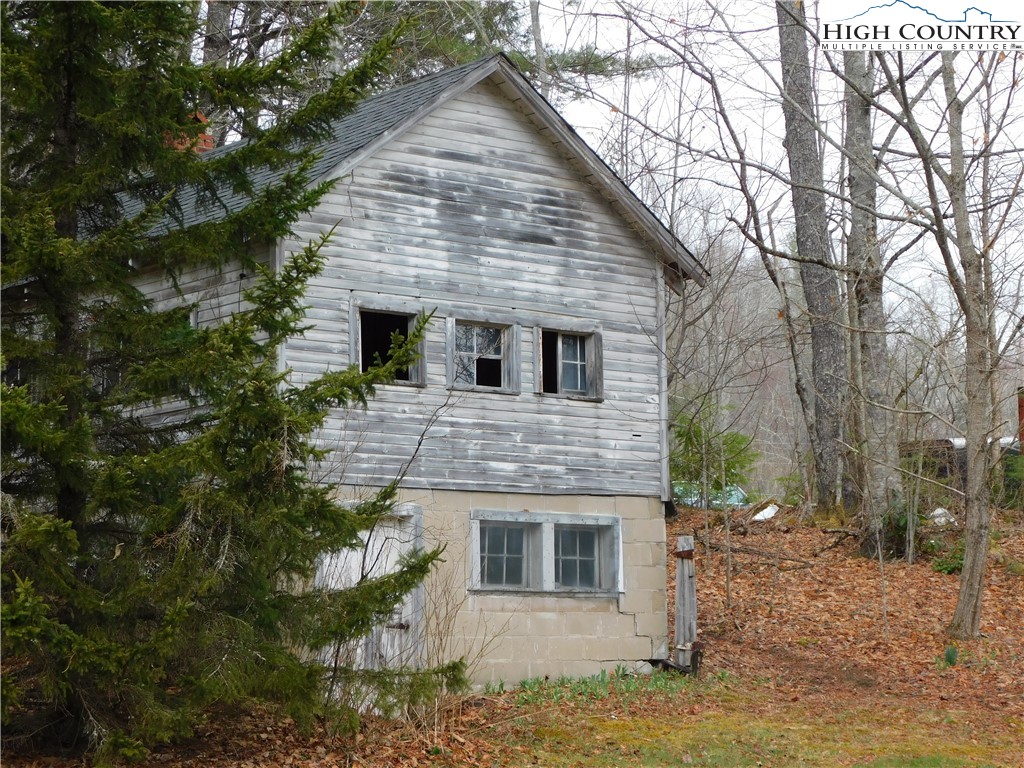 47 Ruffin Street Linville, NC 28646 - Photo 34 of 38 Gallery Image 34