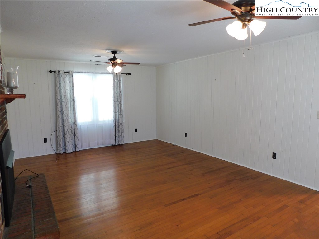 47 Ruffin Street Linville, NC 28646 - Photo 5 of 38 Gallery Image 5