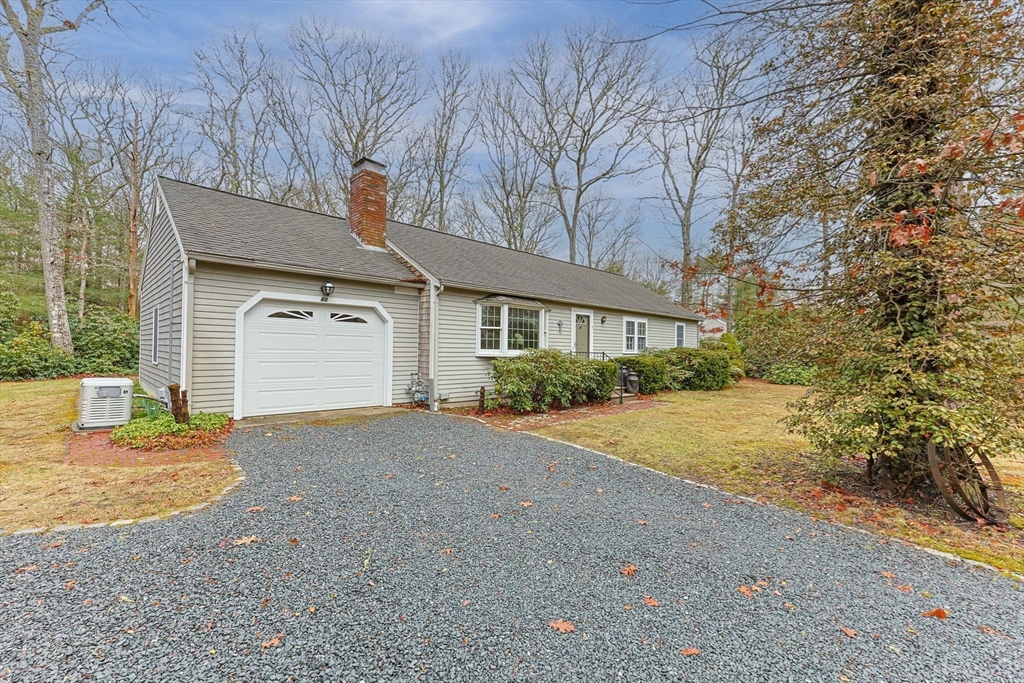 49 Head Of Pond Road Barnstable, MA 02648 - Photo 5 of 35 Gallery Image 5