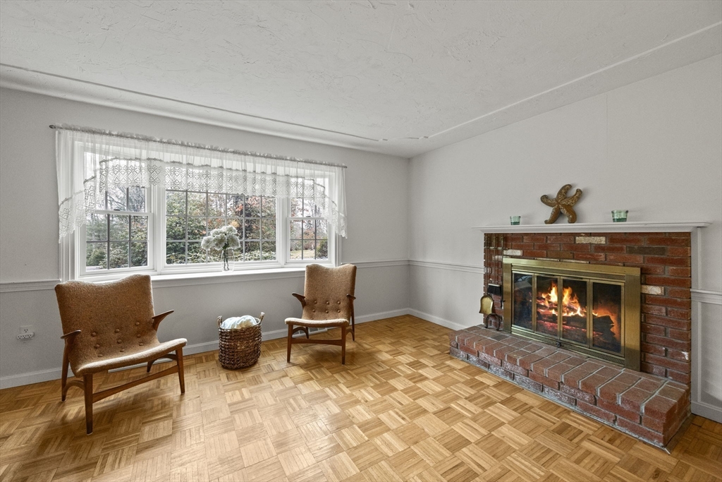 49 Head Of Pond Road Barnstable, MA 02648 - Photo 8 of 35 Gallery Image 8