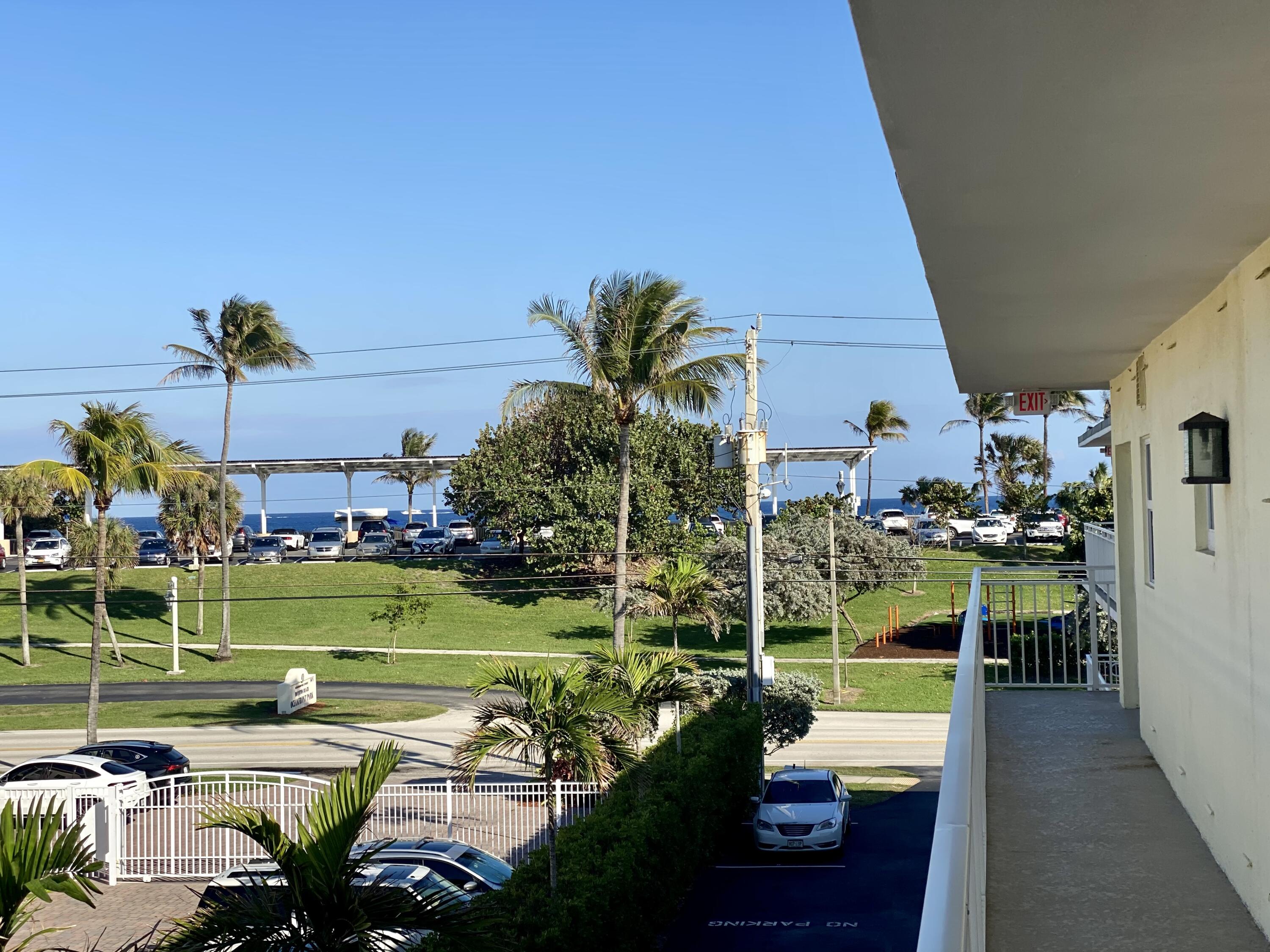 6520 North Ocean Boulevard, Unit 21 Ocean Ridge, FL 33435 - Photo 13 of 14 IMG_1472