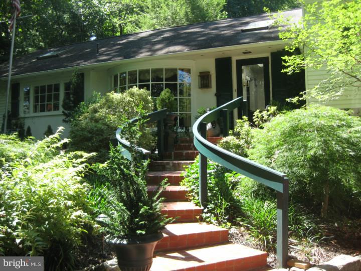 25 Paper Mill Road Newtown Square, PA 19073 - Photo 1 of 9 Exterior Front