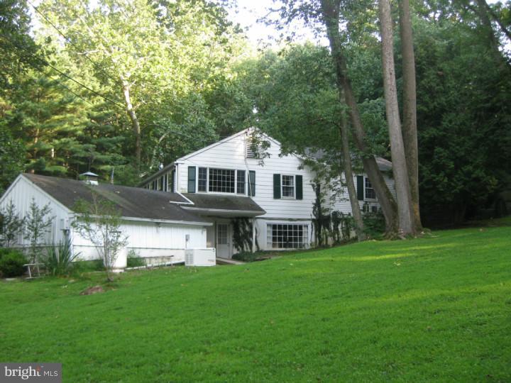 25 Paper Mill Road Newtown Square, PA 19073 - Photo 4 of 9 Exterior Side
