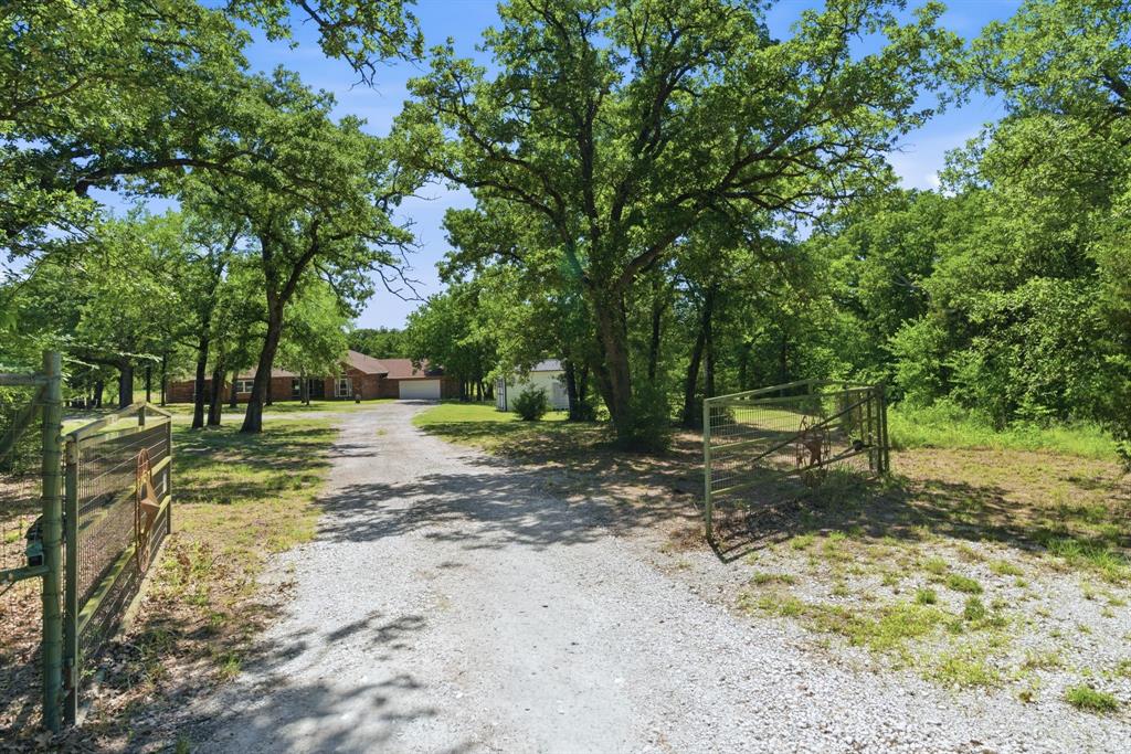 321 Cr 211 Road Gainesville, TX 76240 - Photo 38 of 40