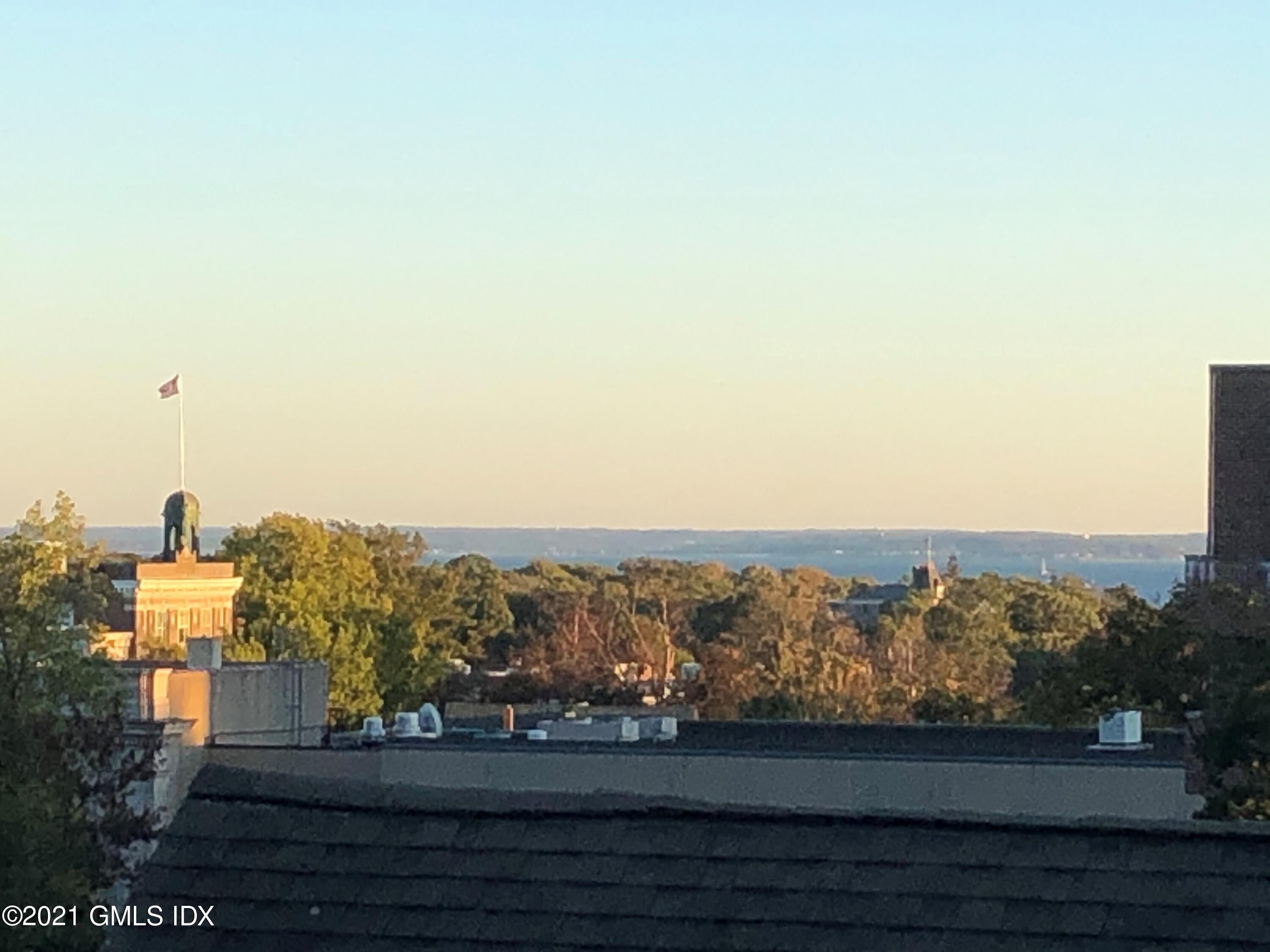 23 Benedict Place, Unit 3 Greenwich, CT 06830 - Photo 16 of 16 a view of city and mountain