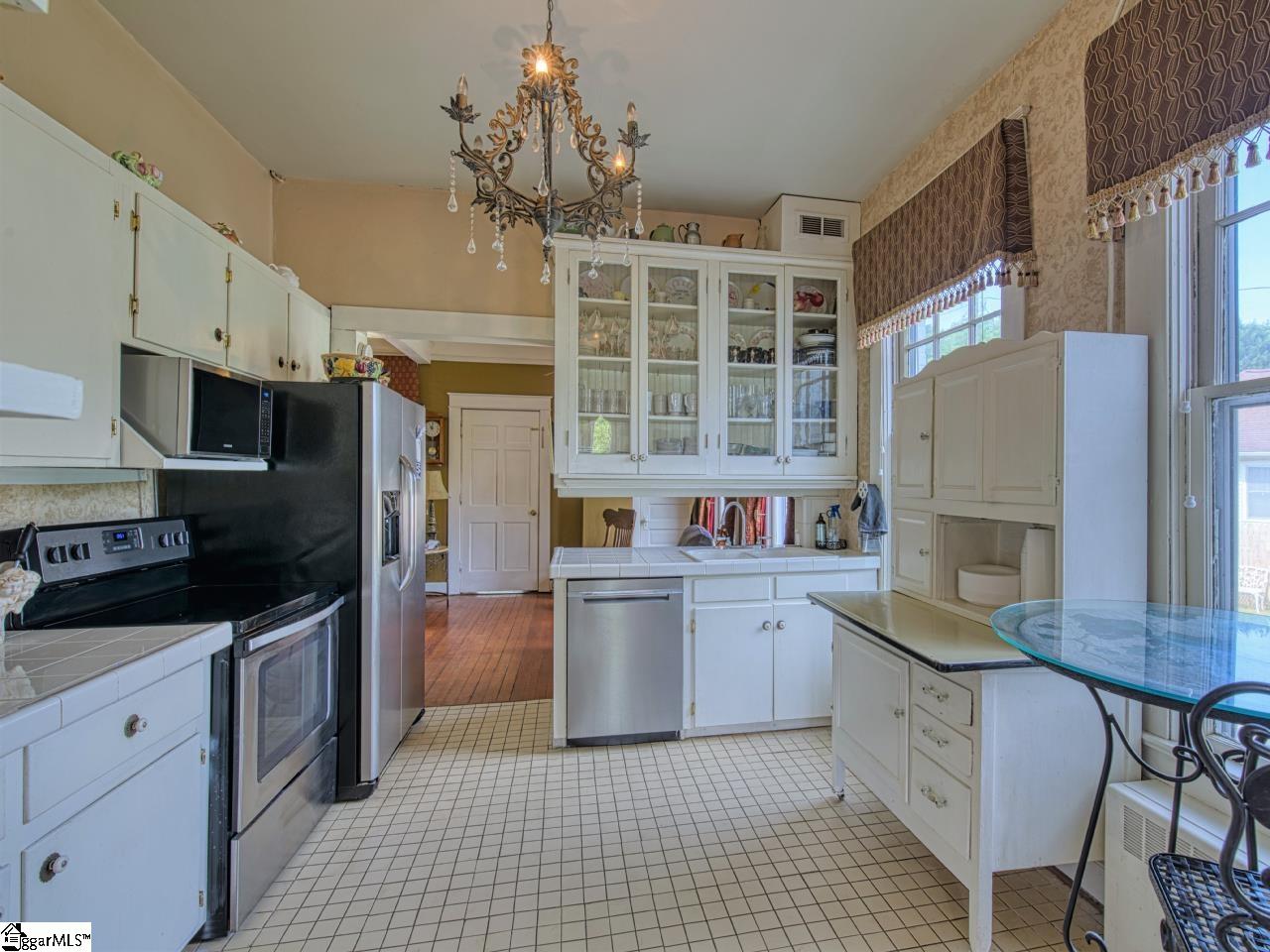 231 South Boulevard Anderson, SC 29621 - Photo 3 of 36 Gallery Image 3