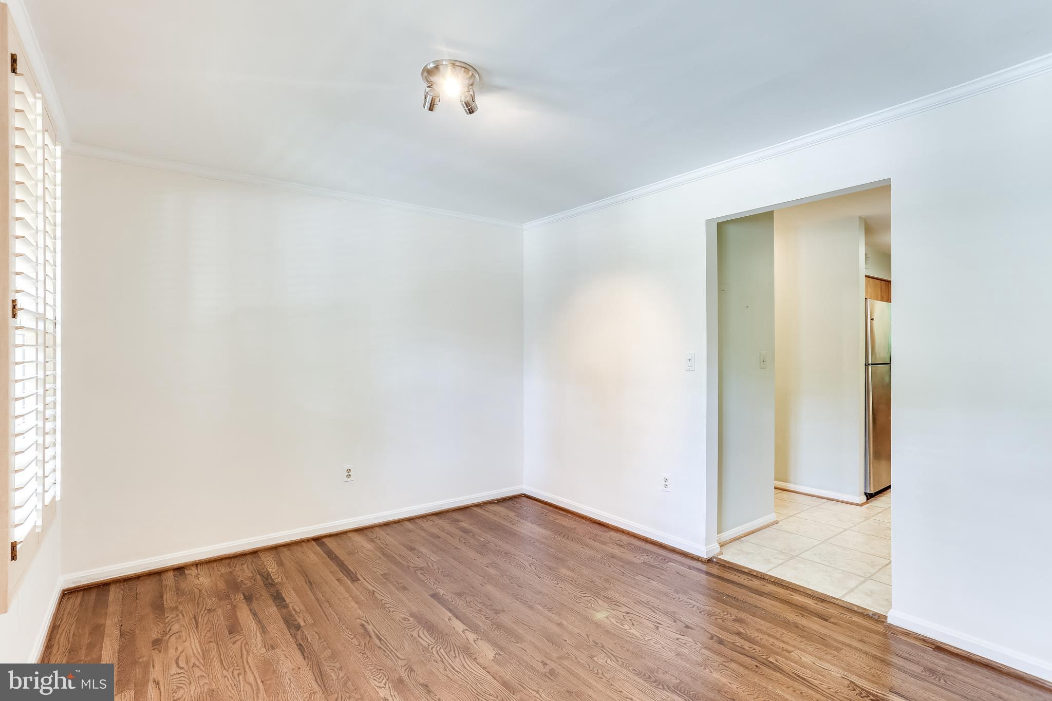 6905 Rawhide Ridge Columbia, MD 21046 - Photo 12 of 39 Dining room with Hardwood Floors