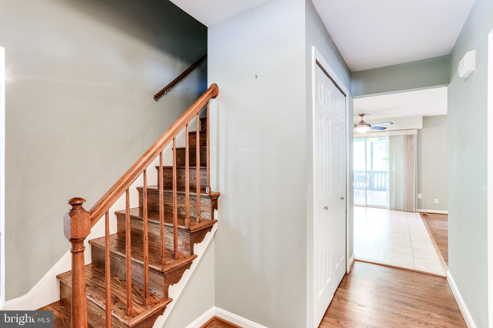 6905 Rawhide Ridge Columbia, MD 21046 - Photo 3 of 39 Foyer with hardwood floors