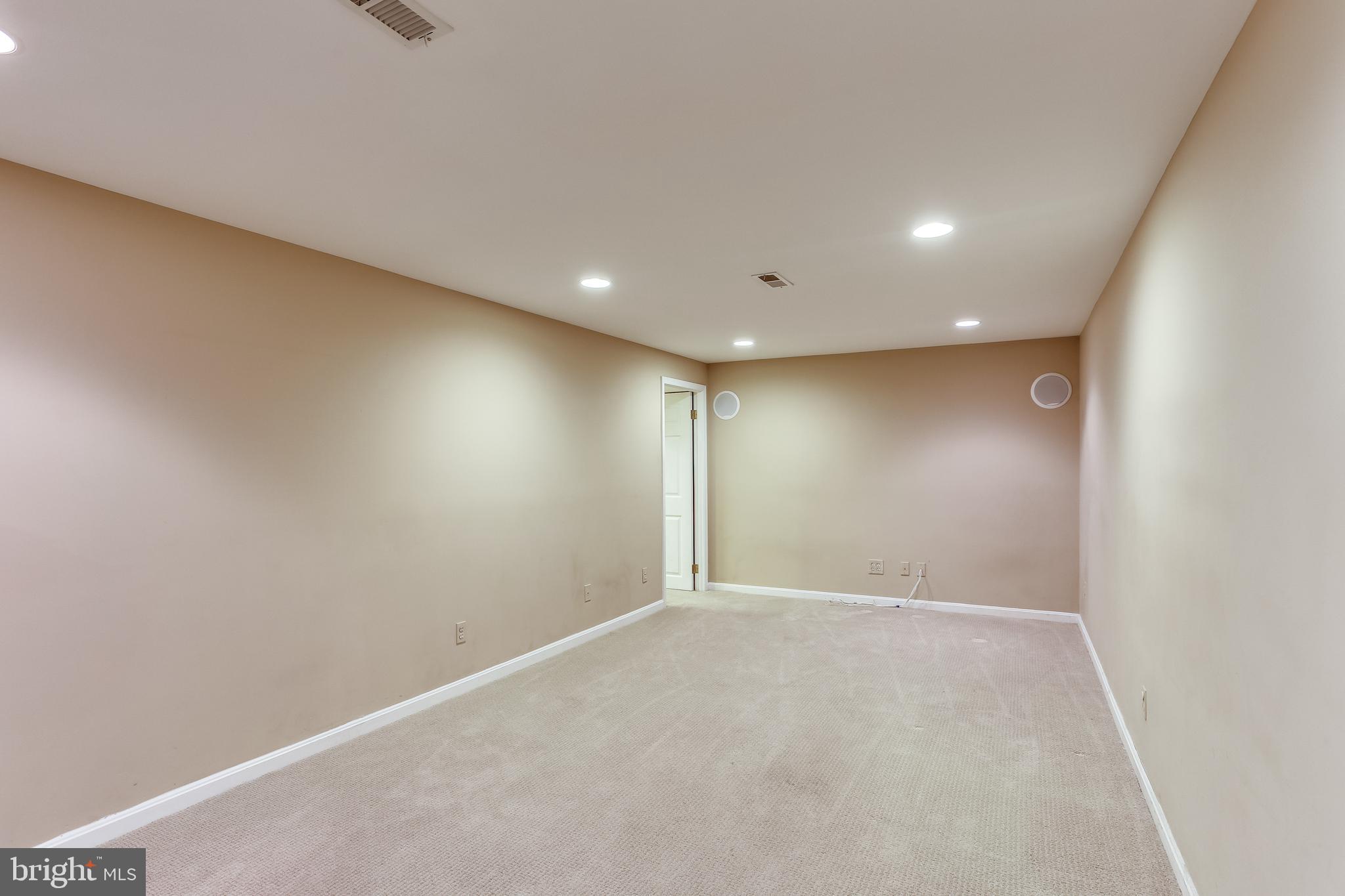 6905 Rawhide Ridge Columbia, MD 21046 - Photo 30 of 39 Finished Lower Level