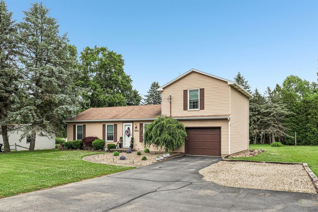 2920 Mercer Road New Castle, PA 16105 - Photo 1 of 32