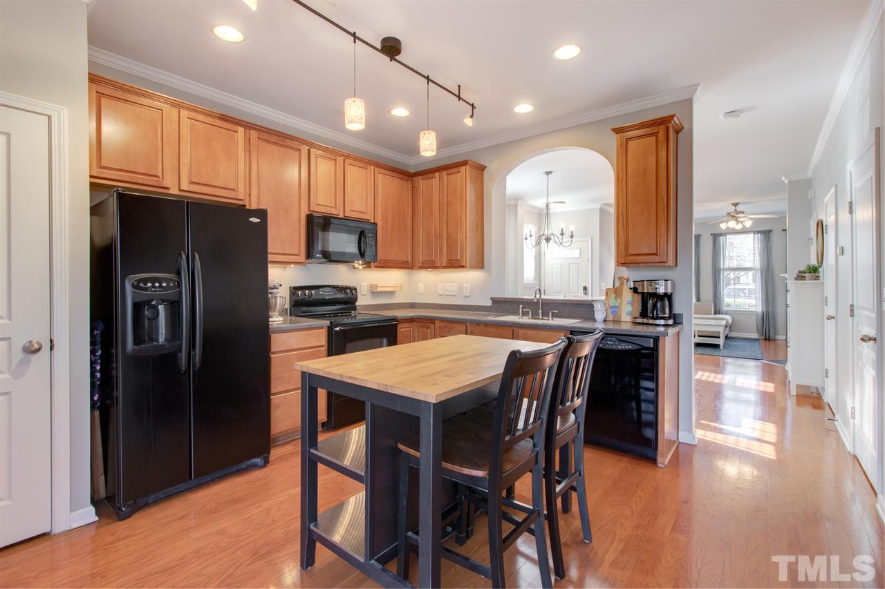 118 Cedar Elm Road Durham, NC 27713 - Photo 10 of 28 Gallery Image 10