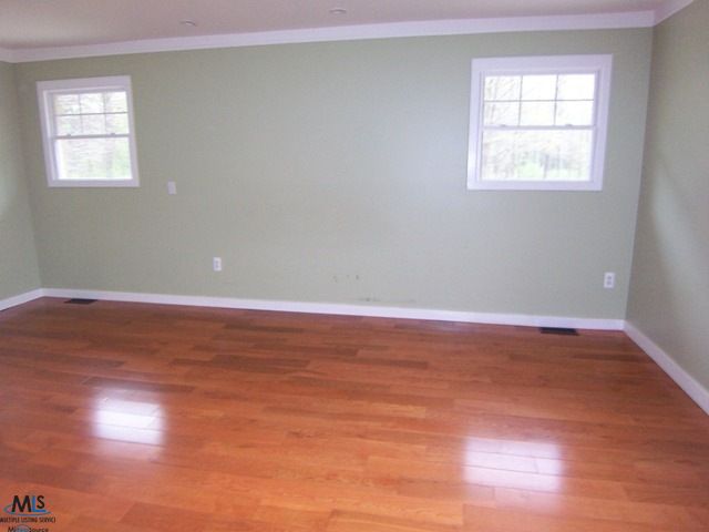 14950 Reid Road Romeo, MI 48065 - Photo 11 of 12 31102130-10.JPG