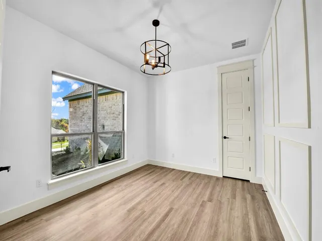 $473,500 | 10016 Vly Oak Court, Springtown, TX 76082