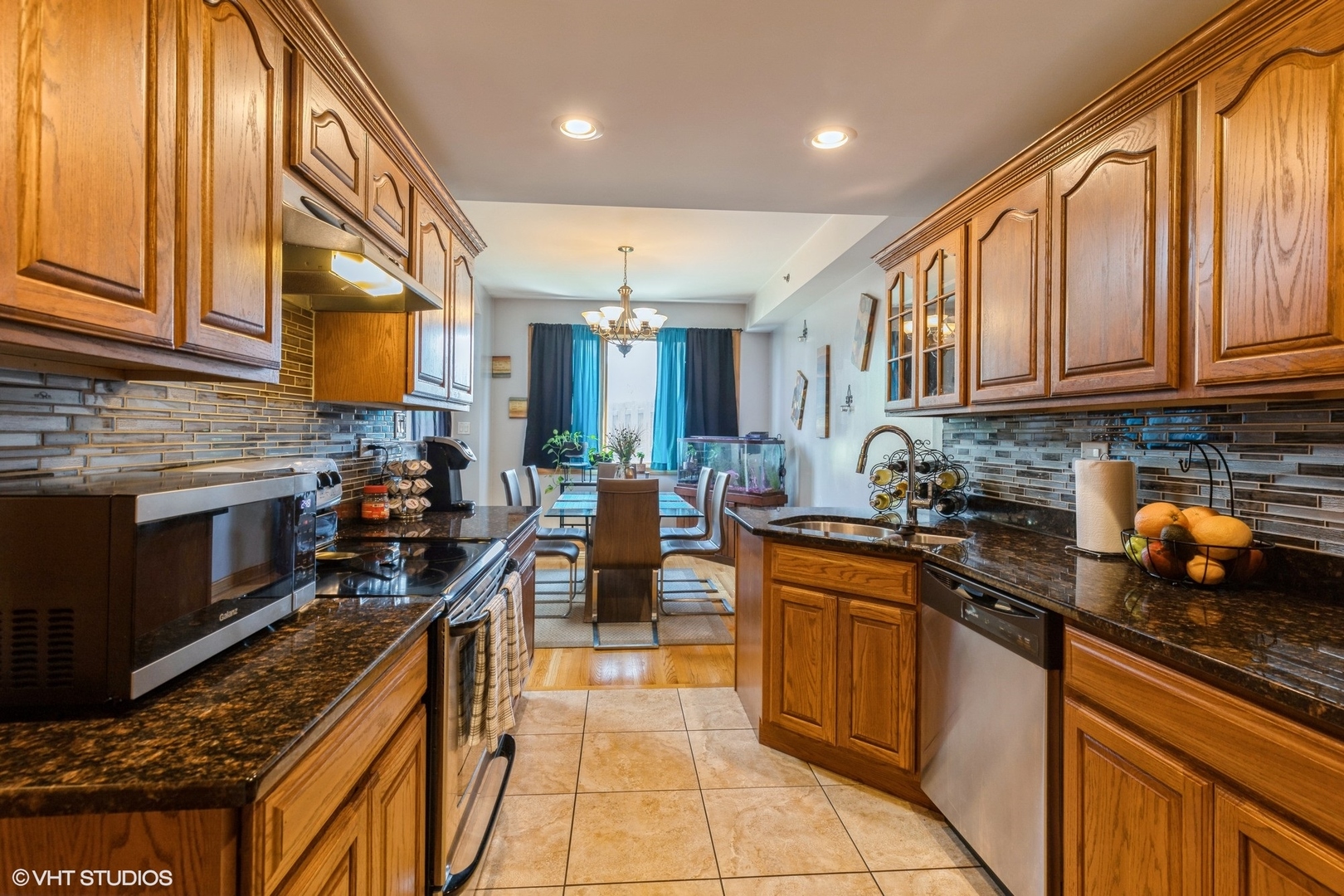 8834 South Roberts Road Hickory Hills, IL 60457 - Photo 5 of 15 Gallery Image 5