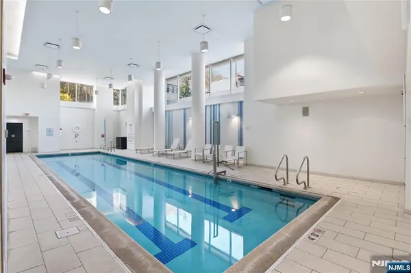 $899,000 | 1008 Hudson Park, Edgewater, NJ 07020