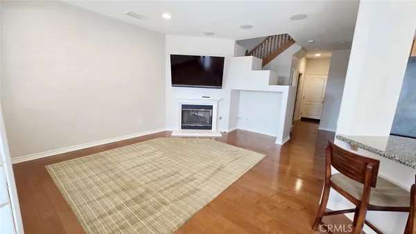 $3,950 | 25628 Via Ventana, Valencia, CA 91381