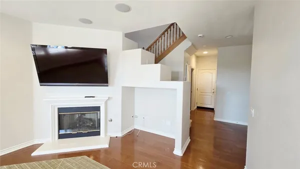 $3,950 | 25628 Via Ventana, Valencia, CA 91381
