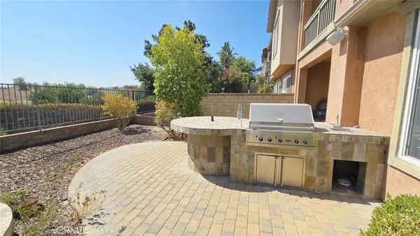 $3,950 | 25628 Via Ventana, Valencia, CA 91381