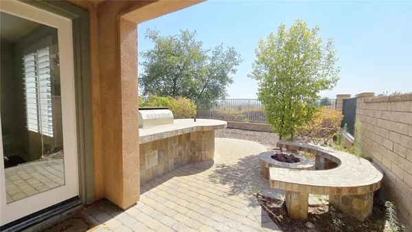 $3,950 | 25628 Via Ventana, Valencia, CA 91381