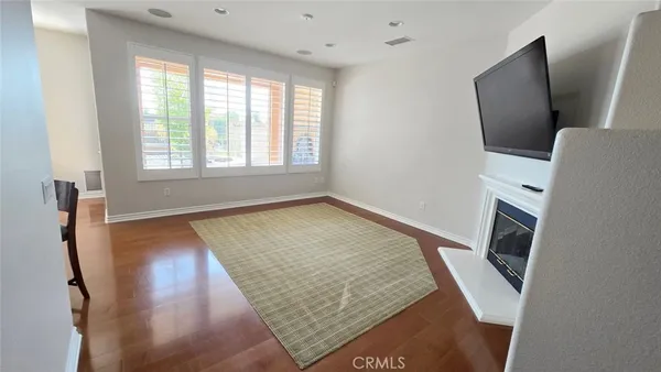 $3,950 | 25628 Via Ventana, Valencia, CA 91381