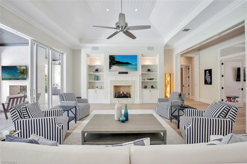 393 Springline Drive Naples, FL 34102 - Photo 2 of 25 Gallery Image 2