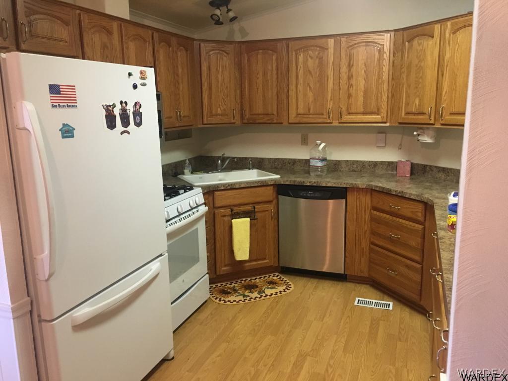 3968 Bacobi Road Golden Valley, AZ 86413 - Photo 12 of 15 Kitchen