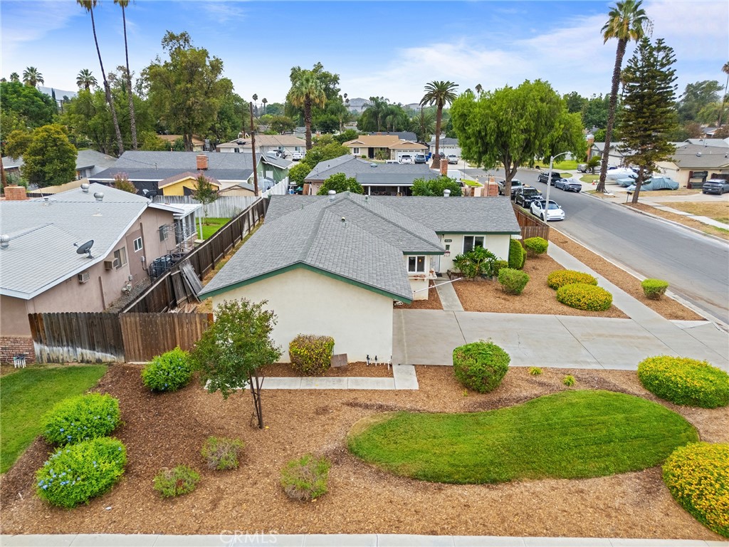 4386 Toyon Road Riverside, CA 92504 - Photo 4 of 37 Gallery Image 4