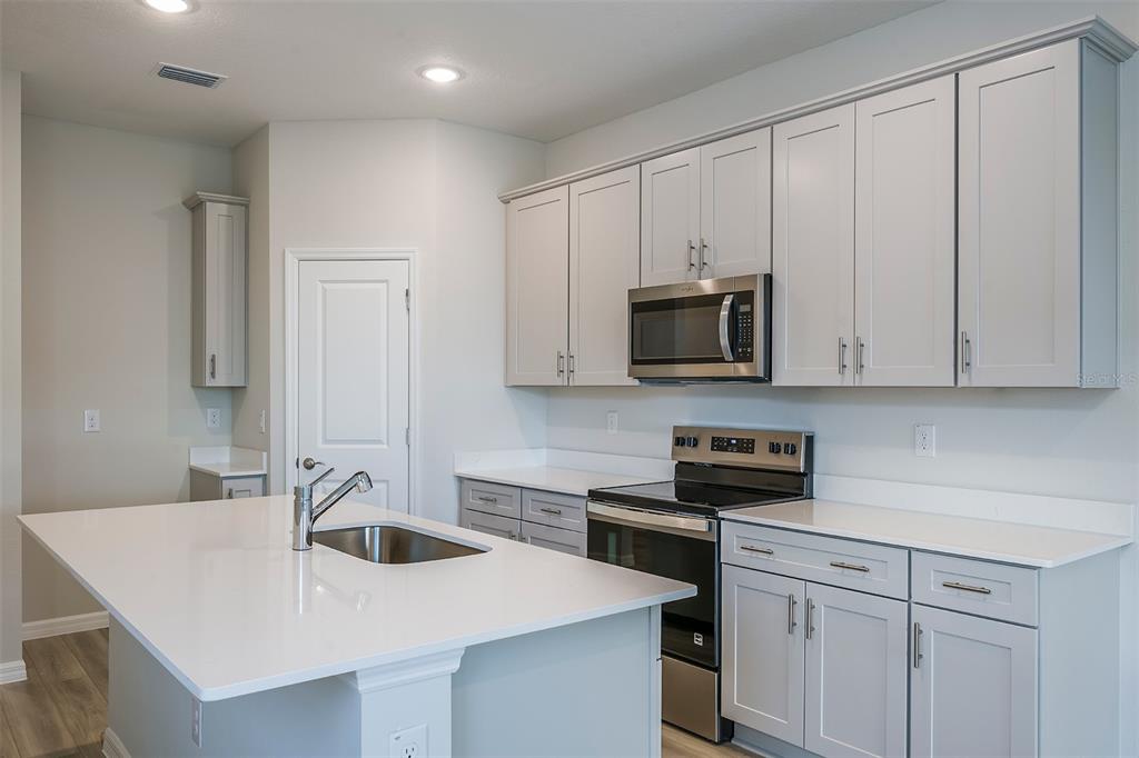 6174 Southwest 96th Place Ocala, FL 34476 - Photo 2 of 26