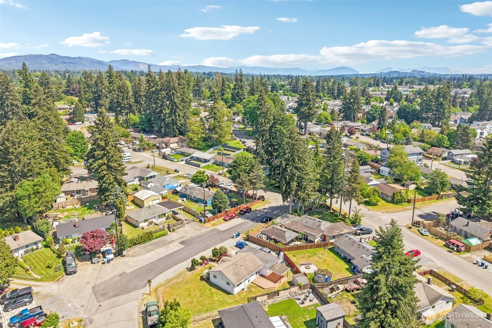 3425 Northeast 7th Place Renton, WA 98056 - Photo 30 of 36 Gallery Image 30