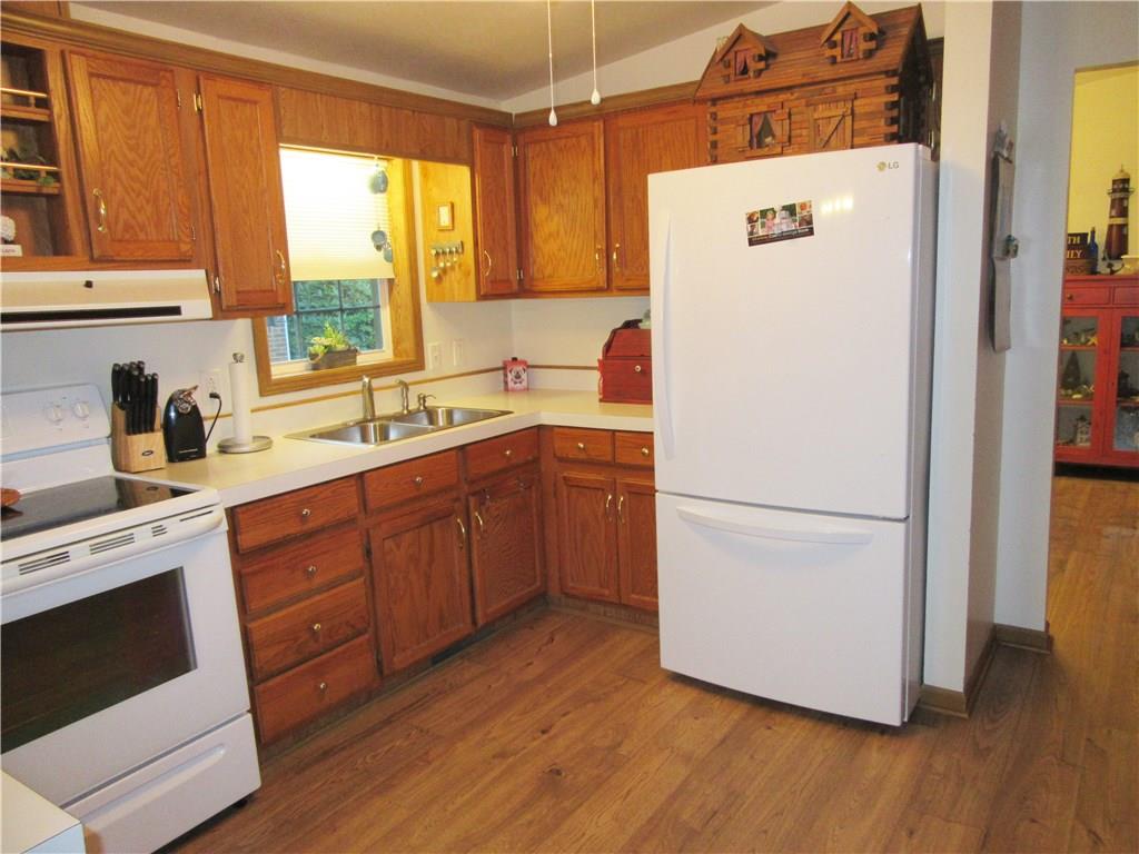 732 McLean Street Rochester, PA 15074 - Photo 4 of 24